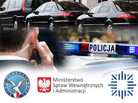 Kolumna samochodów, funkcjonariusz ochrony, światła policyjnego radiowozu - poniżej logo BOR, MSWiA oraz Policji