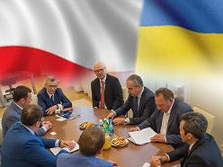 Flaga Polski i Ukrainy, niżej zdjęcie z spotkania z delegacją parlamentu Ukrainy