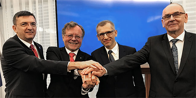 Prezesi NOK Grupy Wyszehradzkiej V4 (od lewej): prezes NOK Węgier Laszlo Domokos, prezes NOK Czech Miloslav Kala, prezes NIK Krzysztof Kwiatkowski, prezes NOK Słowacji Karol Mitrik