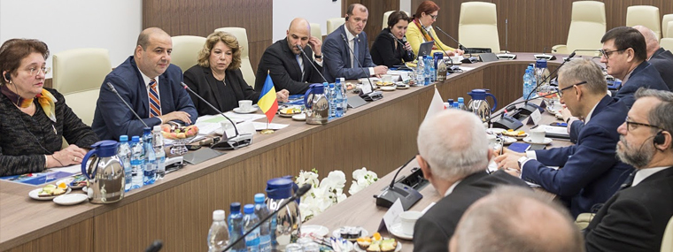Prezes NOK Rumunii Mihai Busuioc i jego delegacja w trakcie spotkania roboczego